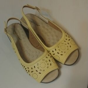 Comfortview dressy sandals size 9.5 Wide